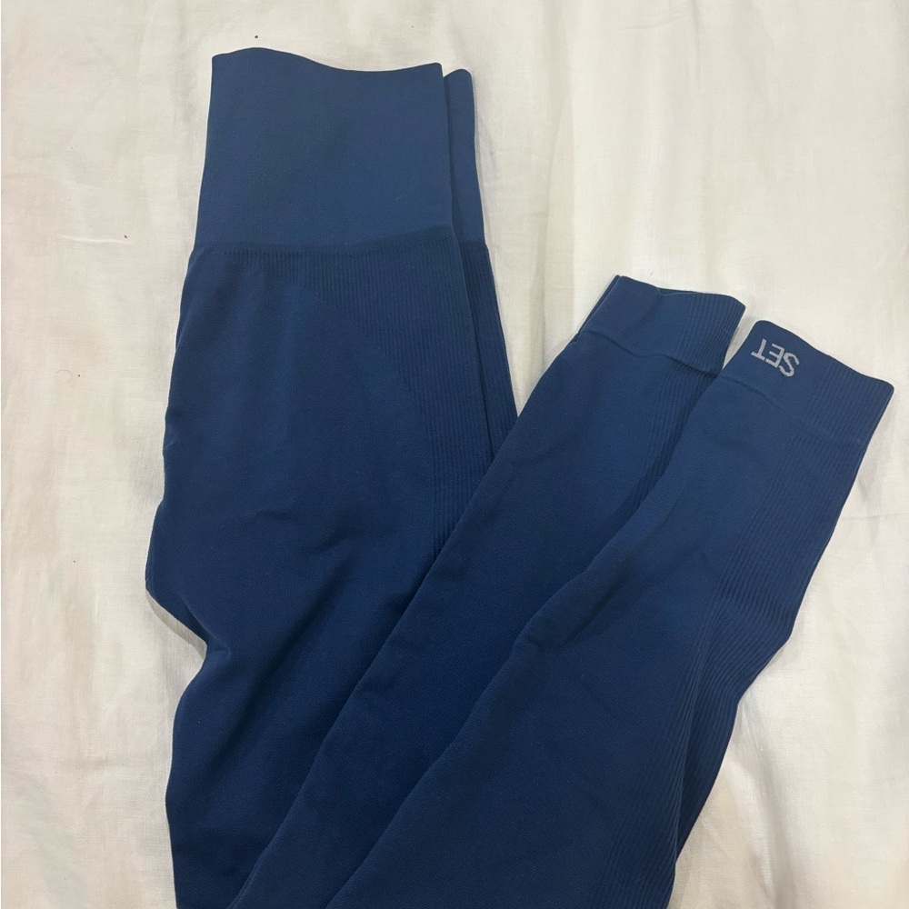 SET Active Blue Leggings